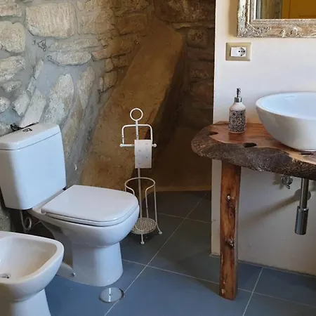 Casa Nella Roccia Vakantiehuis