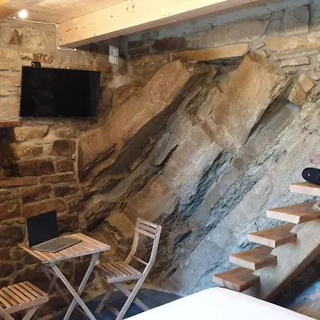 Casa Nella Roccia Vakantiehuis